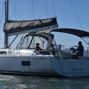 This Beneteau Oceanis 46, Marnie Kai, got decked out with a matching custom dodger, stackpack and bimini. Beneteau Oceanis 46 - Dodger, Stackpack, Bimini