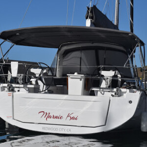 This Beneteau Oceanis 46, Marnie Kai, got decked out with a matching custom dodger, stackpack and bimini. Beneteau Oceanis 46 - Dodger, Stackpack, Bimini
